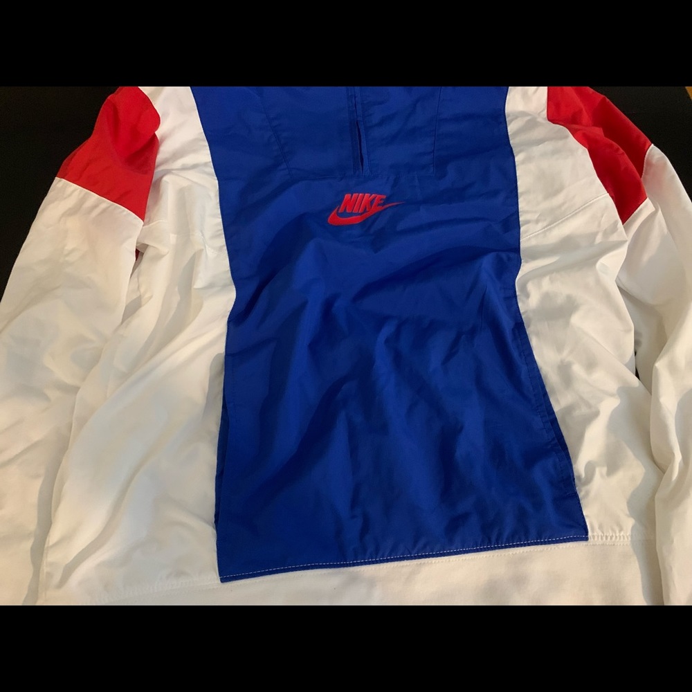 Nike windbreaker